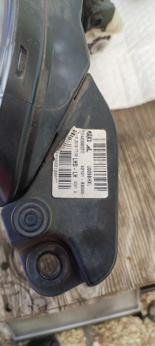 Продавам фар за Hyundai i10