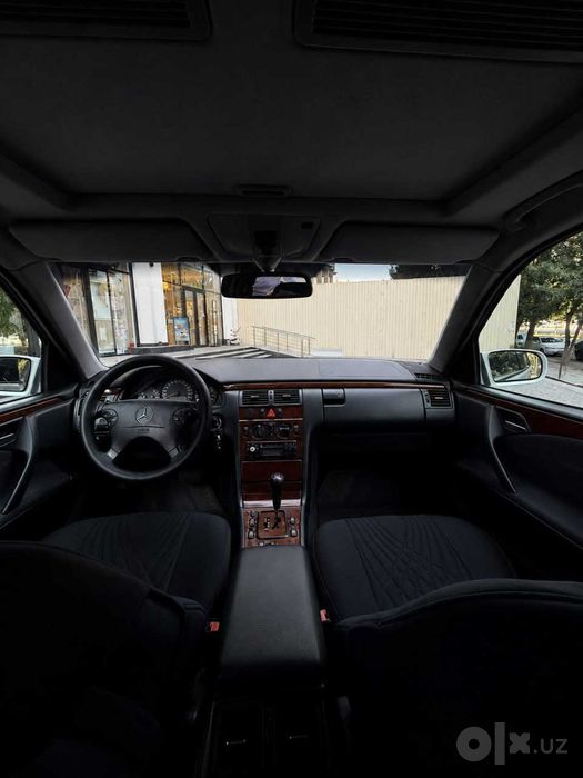 MERSEDES- BENZ E210 сотилади