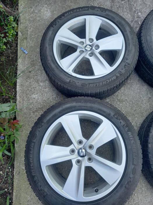 Jante 5×112 r17 anv 235/50/17 m+s Seat Leon,Volkswagen, Skoda