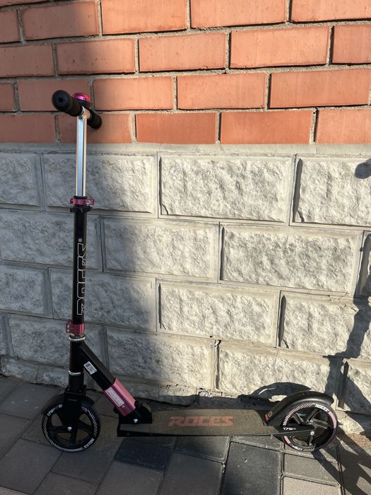 Roces италиянский самокат