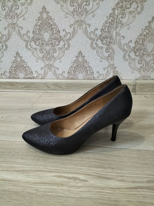 Продам туфли  женские