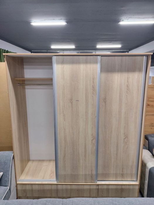 Мебель на заказ Шкаф и в наличии