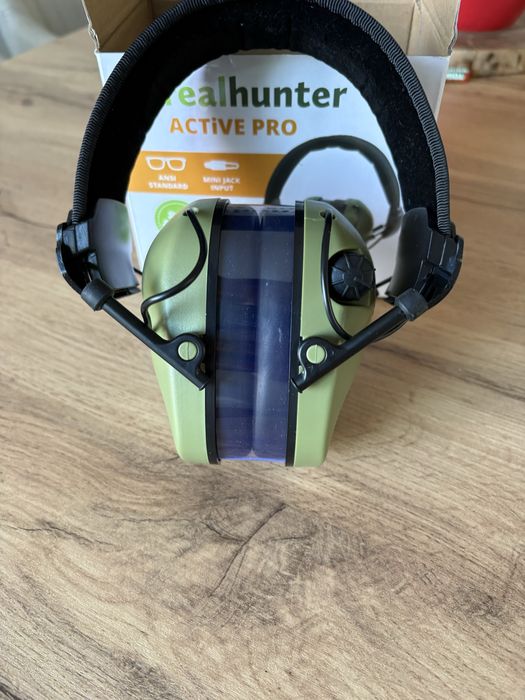 Casti vanatoare de protectie/ amplificare