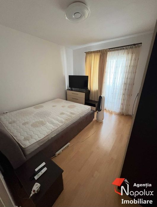 Apartament cu 4 camere de vânzare în Plopilor – 77 mp + 2 balcoane