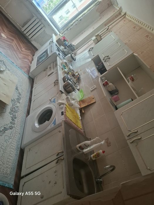 Отдам двери шкаф кухонный даром