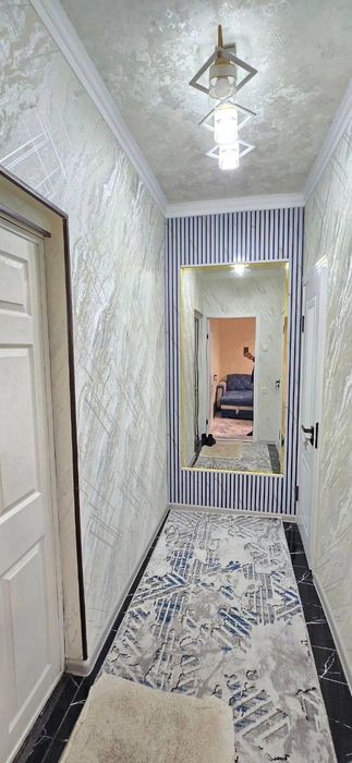 1 комнатная 3 этаж Чиланзар 11 ор-р Шер кафе