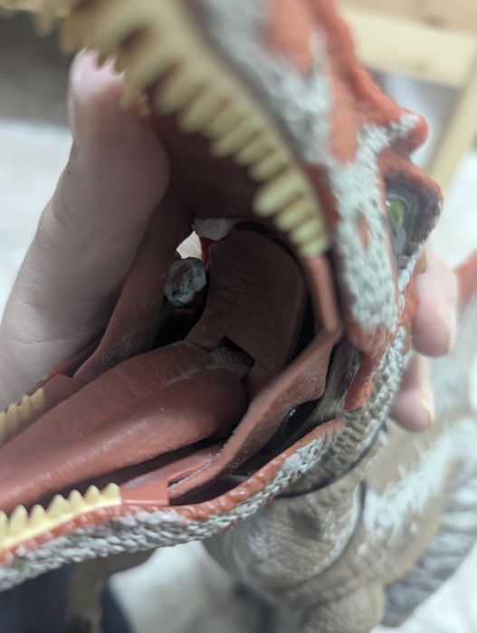 Игрушка спинозавр