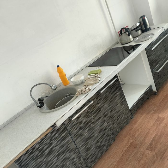 Продам кух гарнитур срочно