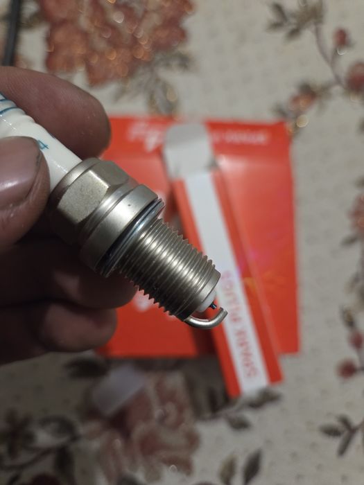 Свечи иридвые продаю