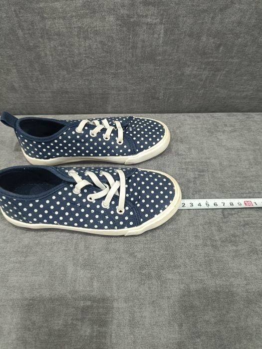 Продам макасы на девочку