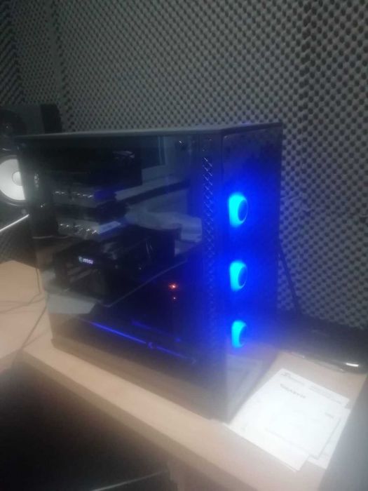 Unitate PC de STUDIO