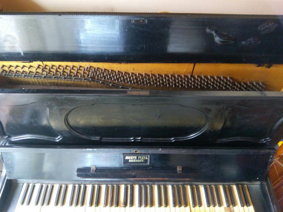 Pianina Joseph Pleiyl Dresden anul1800