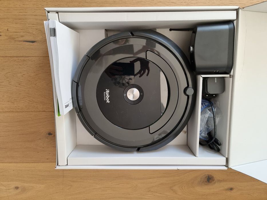 IRobot Roomba 696