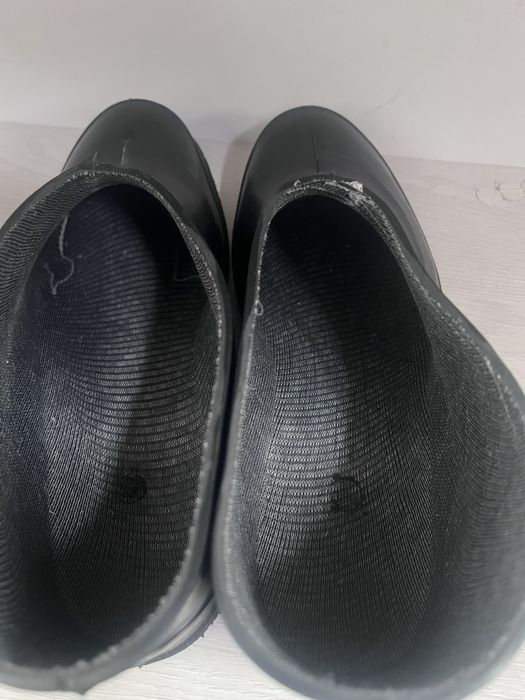 Продам галоши новые