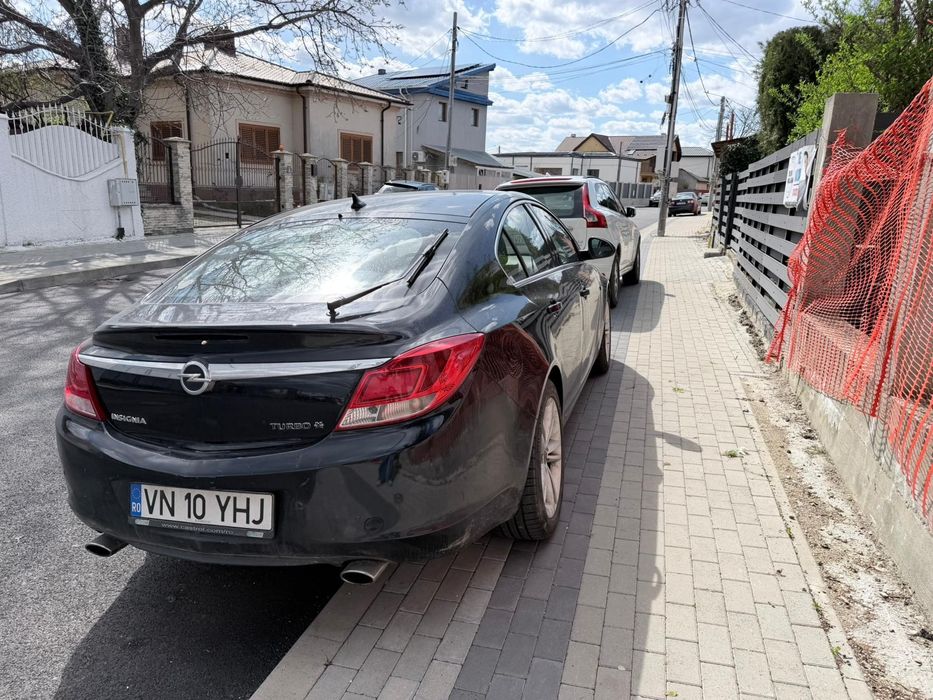 Opel Insignia Turbo benzina, 4x4, 220 CP