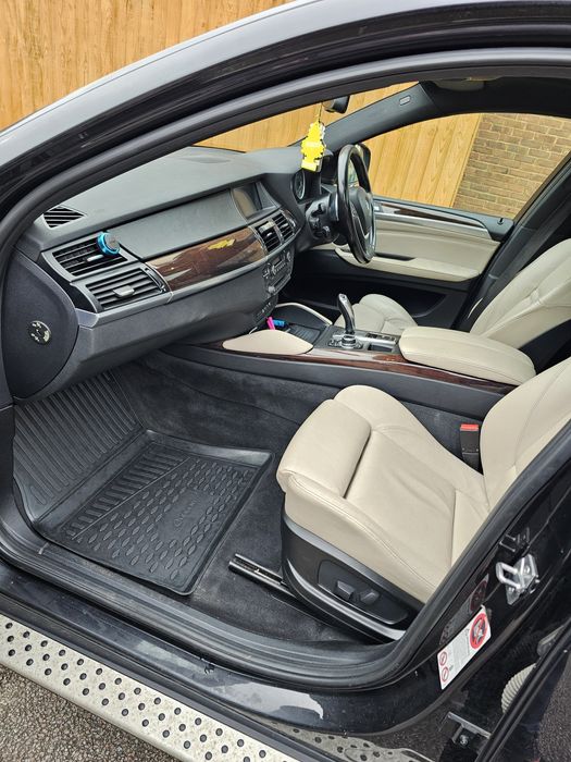 Vand BMW X6 volan dreapta