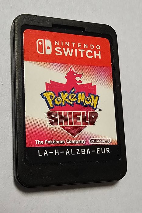 Pokemon Shield + Team Sonic Racing  Nintendo Switch