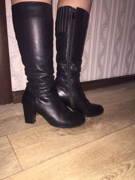 Продам кожаные зимние сапоги