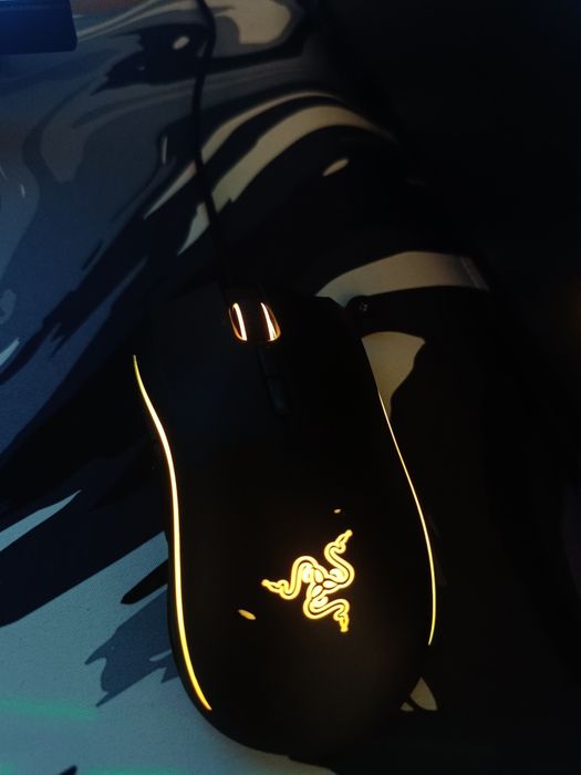Vând Razer Mamba Elite în stare bună.