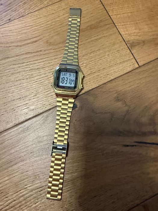 Ceas auriu Casio