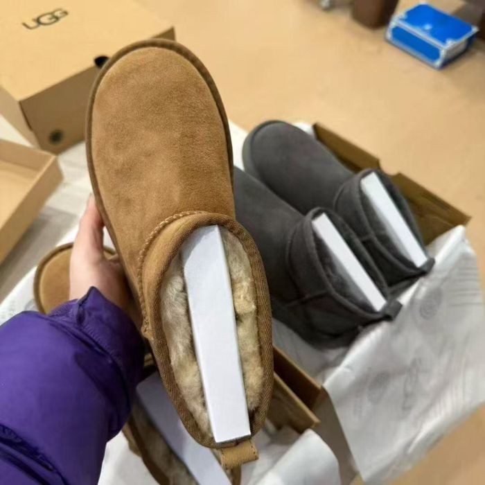 Cizme / Ghete UGG Mini / Premium 2025