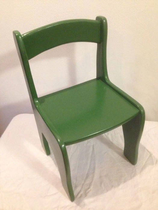 продам стульчик для детей.