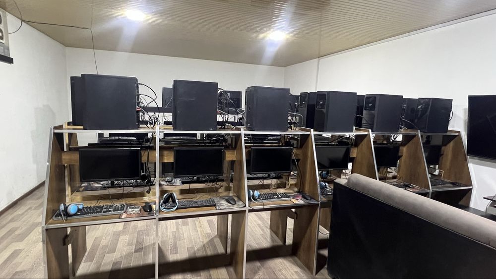 Kompyuterlar sotiladi 12 dona kompyuter 1000$ ulgurib qoling