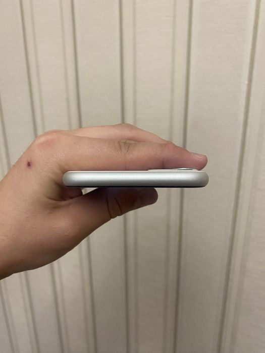Iphone 11 77% ochilmagan