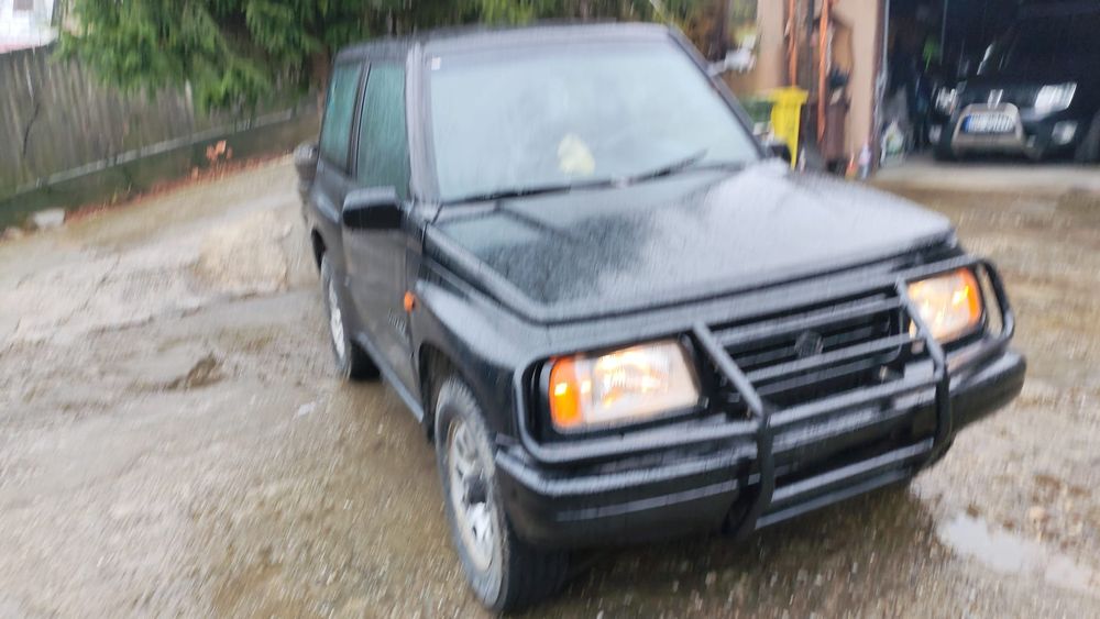 Suzuki Vitara automata 4x4 acte la zi, fiscal.