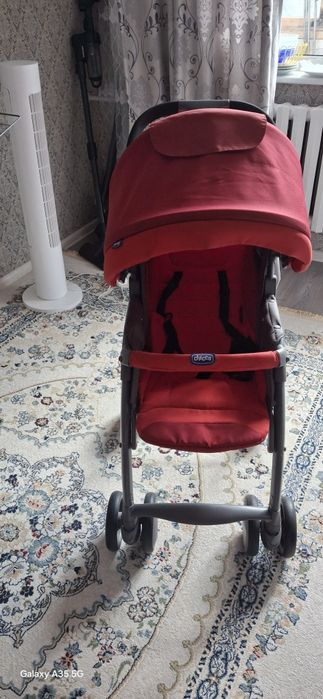 Продам детскую коляску Chicco