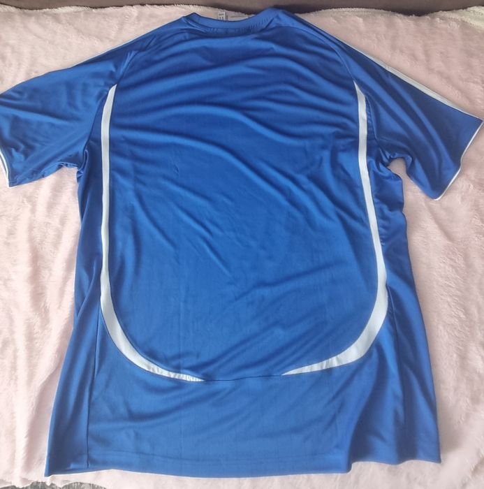 Tricou Adidas nou mãrimea M