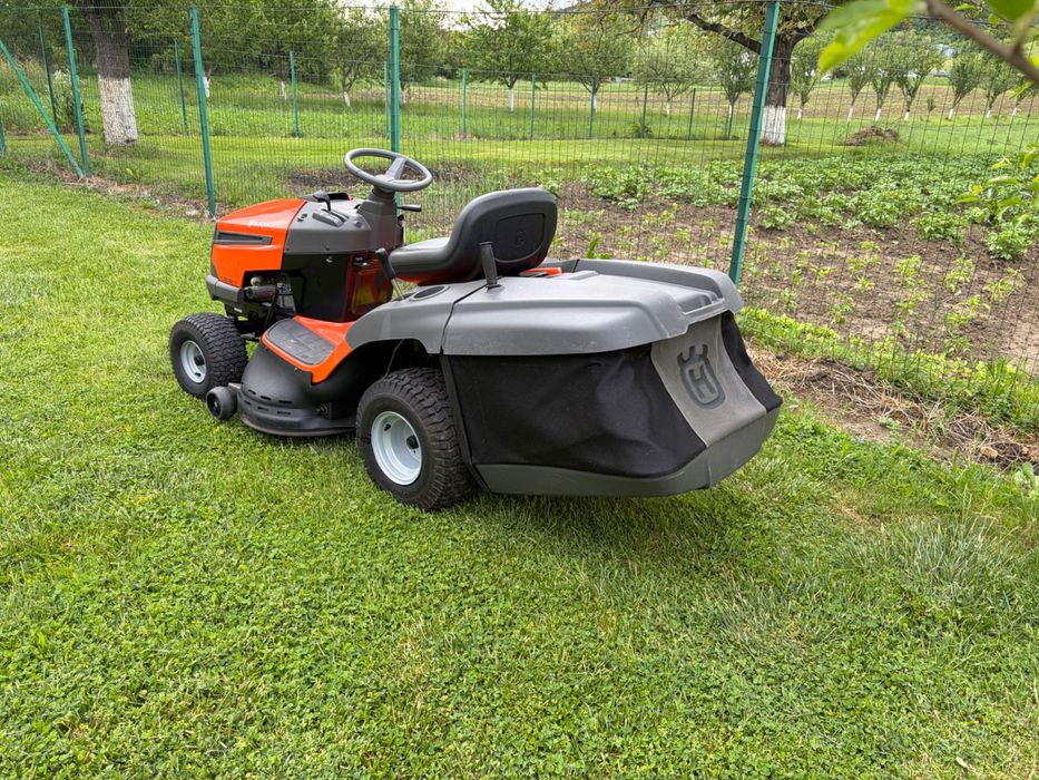 Tractoras Tuns Iarba/Gazon *Husqvarna*