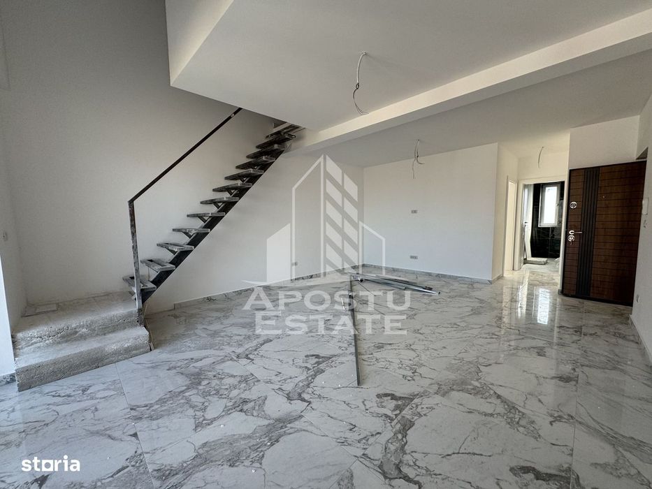 Penthouse cu scara interioara deosebita, 3 camere si 2 bai langa Lidl.