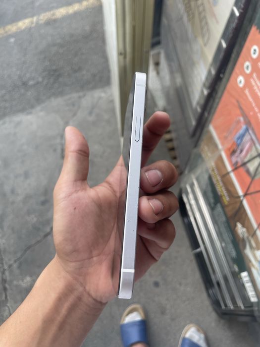 IPHONE 12 64 gb KHA