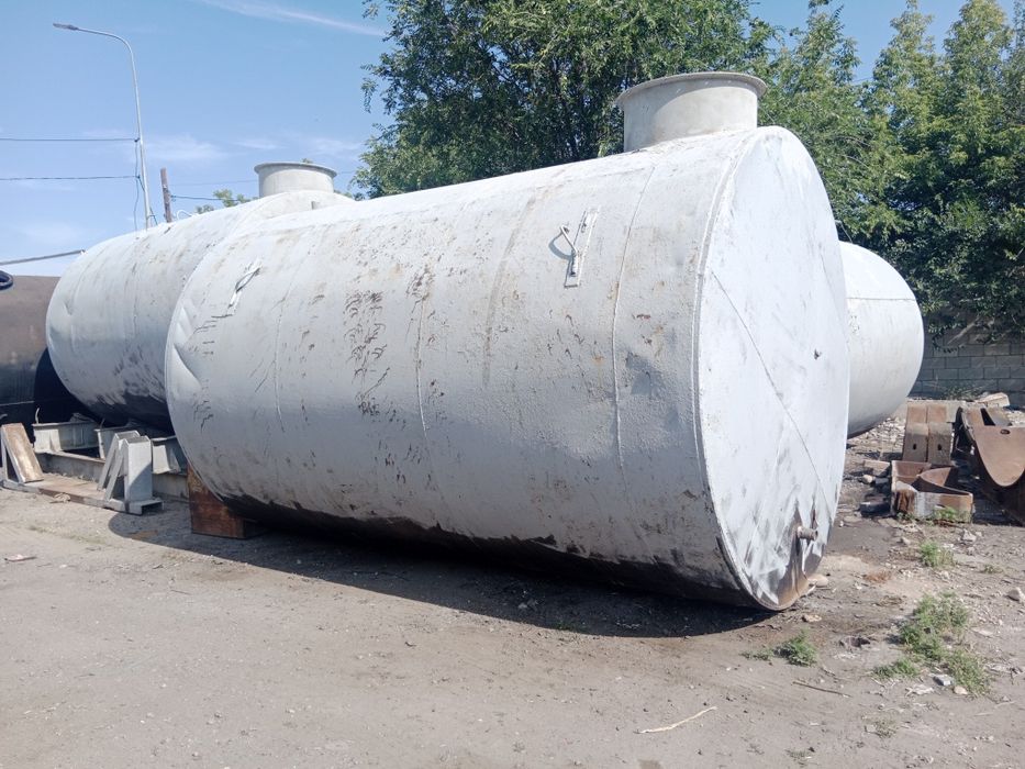 Бочки, цистерны, ёмкости.