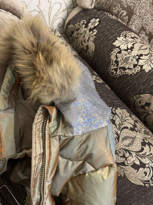 Продам пуховик на девочку