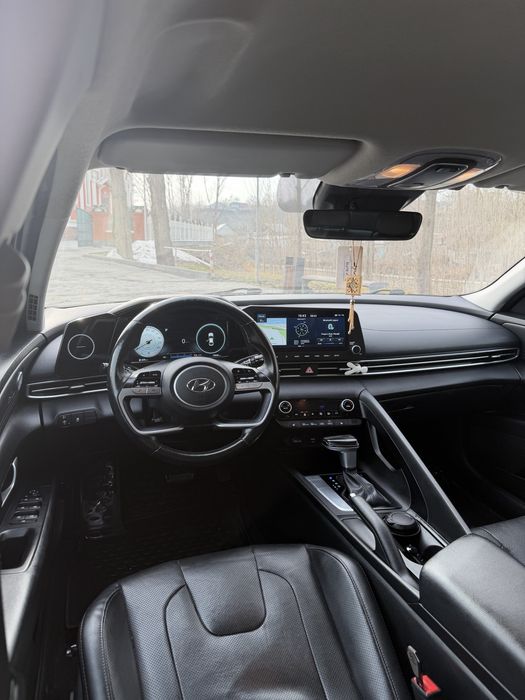 Nyundai Elantra 2021 2.0