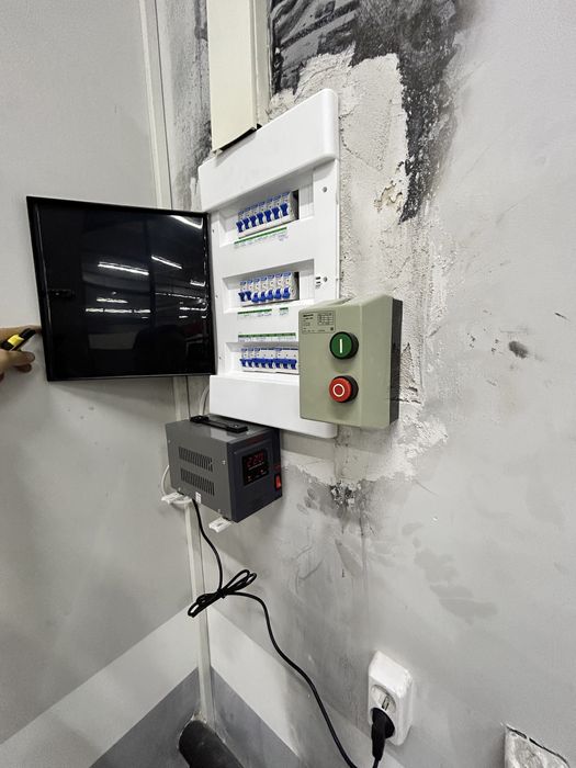 Услуги электрика 220/380 В