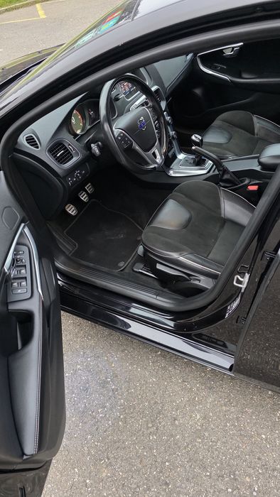 Volvo v40 R desing 2015 2.0 120 cp euro 6