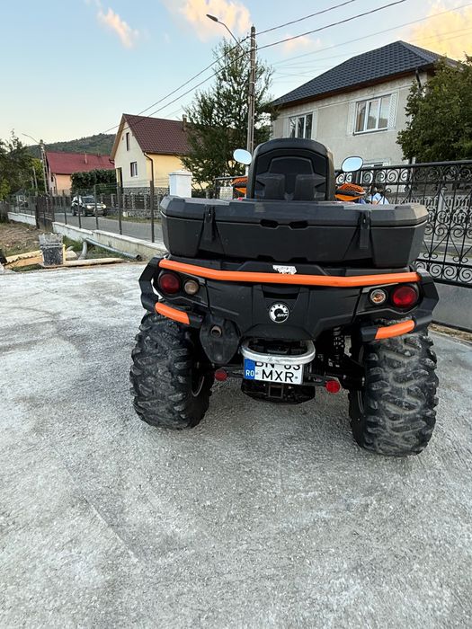 Can-Am Outlander 1000