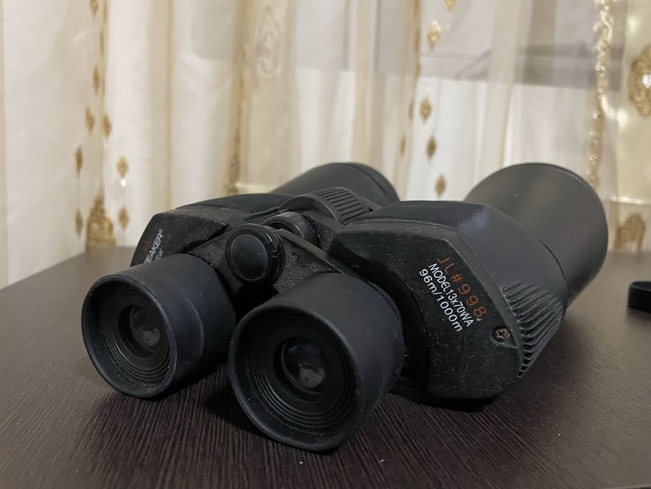 Breaker Optical binoclu