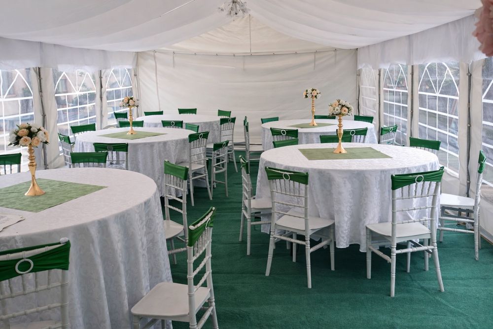 Închiriez corturi de evenimente