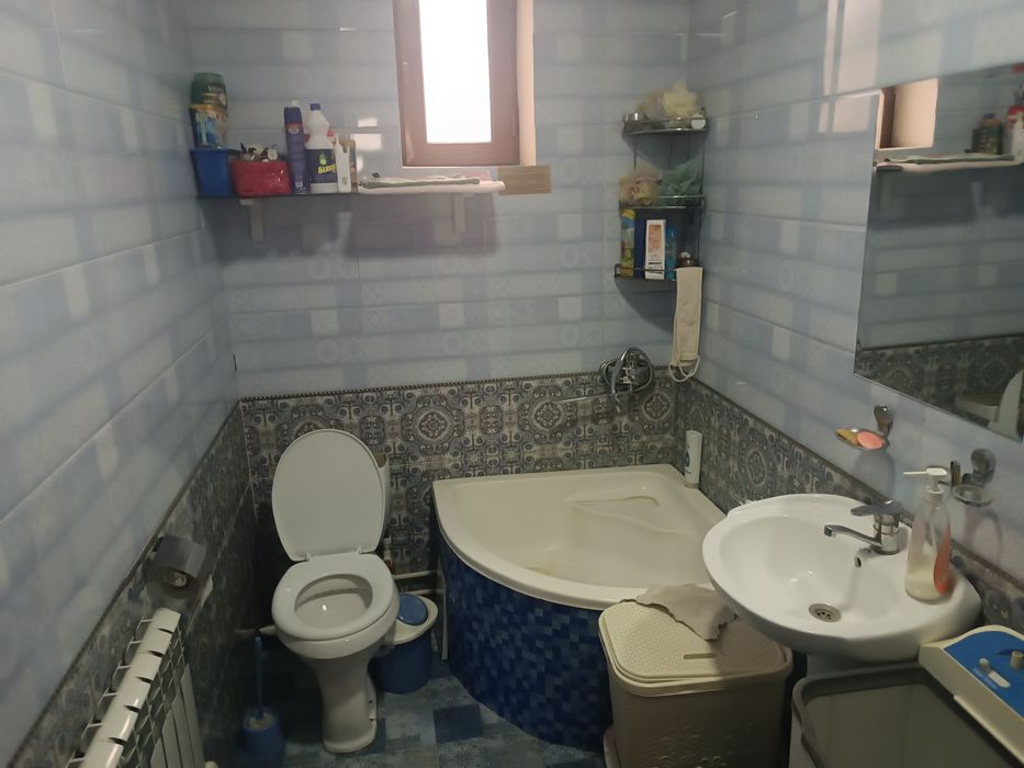 Срочно продаю участок коттеджного типа 5 соток со всеми удобствами