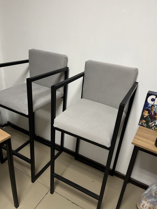 Стулья барные новые срочно