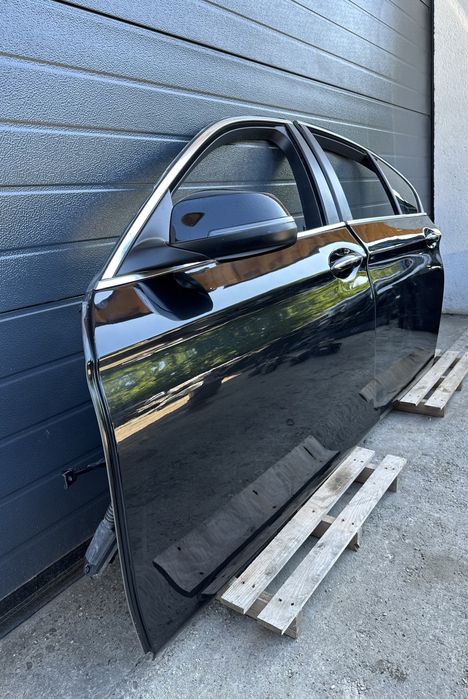 Usi stânga / Portiere stânga BMW Seria 5 F10 F11, Negru