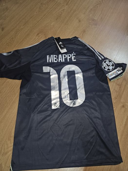 Real Madrid – Model Away 2025/2026