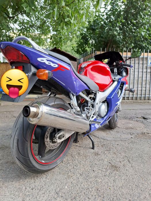 De vanzare Honda CBR F4