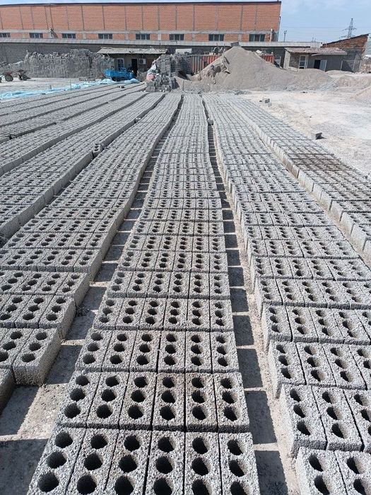 Shlakablok ishlab chiqaramiz birinchi qolmiz