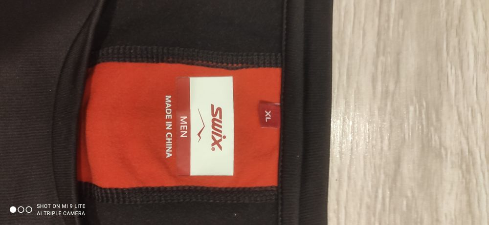 Adidas L чисто ново долнище и тениска Swix