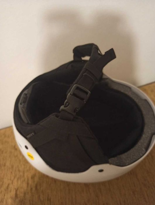 Casca snowboard Giro Ledge FS Mips.